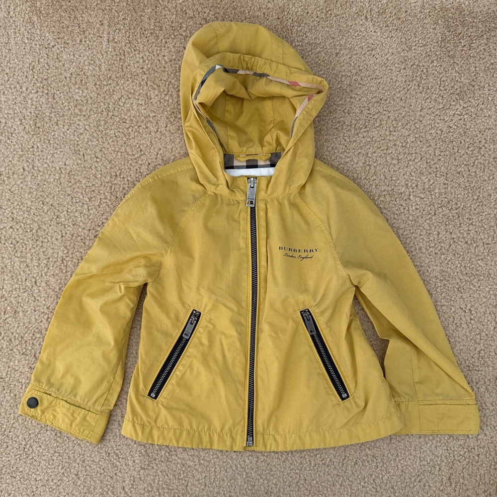 Burberry Yellow Hooded Kids Rain Jacket with Zip Pockets